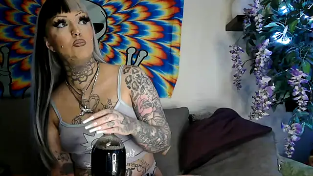 RoxxyInk online show from 01-14-25, 10:02