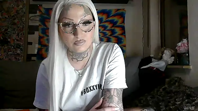 RoxxyInk online show from 01-09-26, 01:41