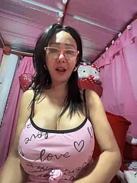 Snapshot of sweetieme chatting on 03-13-25, 10:36 sweetieme online show from 03-13-25, 10:36