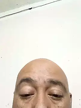 Snapshot of GeorgeVergaGrues chatting on 12-21-24, 02:41 GeorgeVergaGrues online show from 12-21-24, 02:41