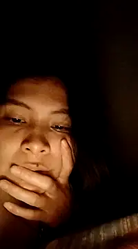 Snapshot of evolet01 chatting on 02-28-25, 04:21 evolet01 online show from 02-28-25, 04:21
