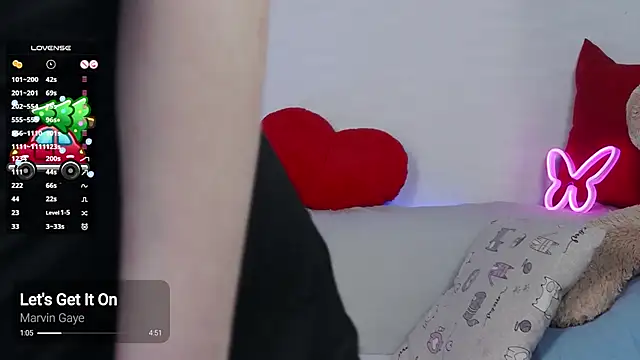 Snapshot of -Lorik- chatting on 01-12-25, 12:28 -Lorik- online show from 01-12-25, 12:28