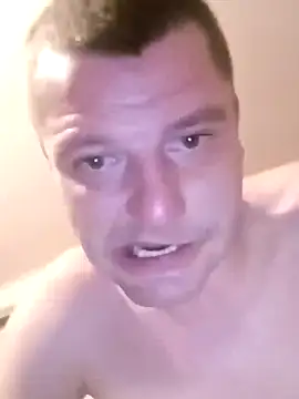 Snapshot of arteeczeek chatting on 09-19-25, 10:32 arteeczeek online show from 09-19-25, 10:32