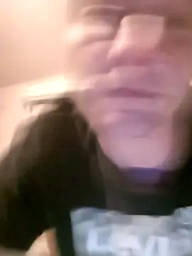 Snapshot of arteeczeek chatting on 09-20-25, 08:43 arteeczeek online show from 09-20-25, 08:43