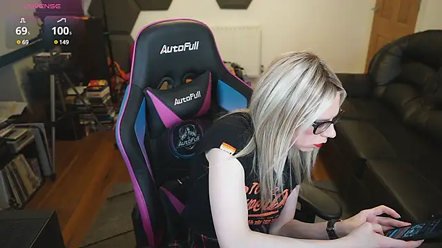 Snapshot of KelseyCobalt chatting on 12-03-24, 08:28 KelseyCobalt online show from 12-03-24, 08:28