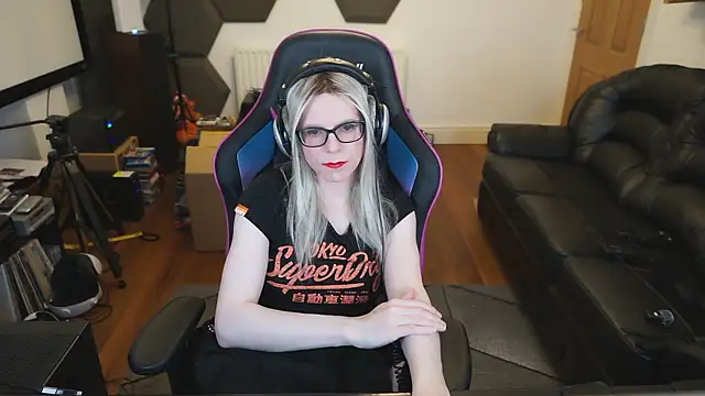 Snapshot of KelseyCobalt chatting on 01-31-25, 10:21 KelseyCobalt online show from 01-31-25, 10:21