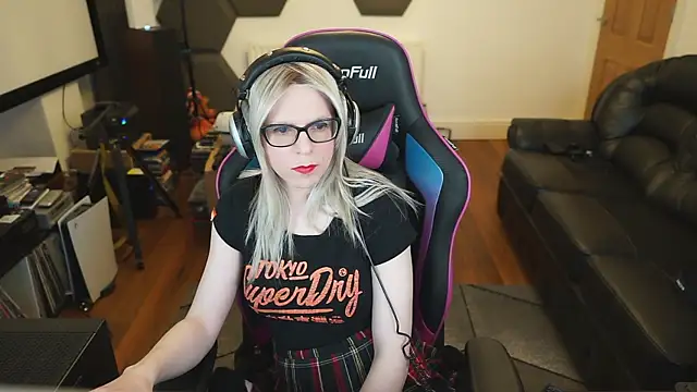 Snapshot of KelseyCobalt chatting on 02-19-25, 09:25 KelseyCobalt online show from 02-19-25, 09:25