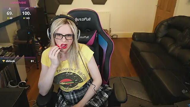 Snapshot of KelseyCobalt chatting on 03-12-25, 11:44 KelseyCobalt online show from 03-12-25, 11:44