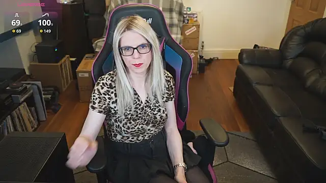 Snapshot of KelseyCobalt chatting on 12-13-25, 09:53 KelseyCobalt online show from 12-13-25, 09:53