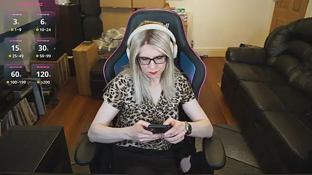 Snapshot of KelseyCobalt chatting on 12-18-25, 09:21 KelseyCobalt online show from 12-18-25, 09:21