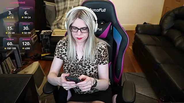 Snapshot of KelseyCobalt chatting on 02-09-26, 09:41 KelseyCobalt online show from 02-09-26, 09:41