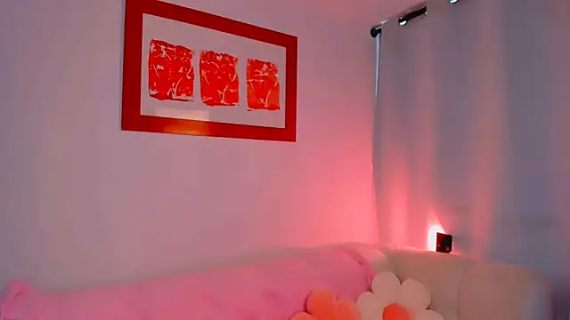 Snapshot of dulce_doll1 chatting on 11-14-25, 12:37 dulce doll1 online show from 11-14-25, 12:37