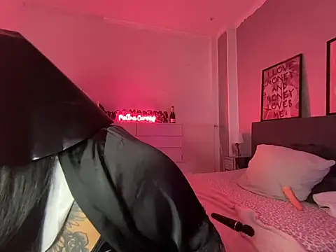  MelinaCurves  online show from 02-06-25, 09:38