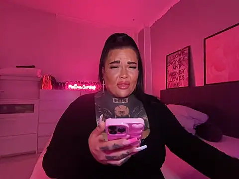  MelinaCurves  online show from 02-10-25, 10:30