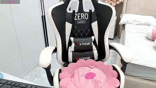 Hanako love online show from 03-21-26, 03:59