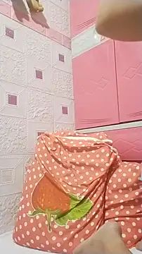 Snapshot of urwildest_dreams chatting on 01-10-26, 05:15 urwildest dreams online show from 01-10-26, 05:15