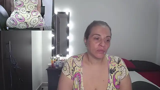 Snapshot of zoe_hotxxx chatting on 02-01-25, 02:13 zoe hotxxx online show from 02-01-25, 02:13