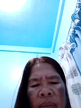 Snapshot of sexylizzy4u chatting on 03-05-25, 08:00 sexylizzy4u online show from 03-05-25, 08:00