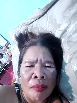 Snapshot of sexylizzy4u chatting on 09-26-25, 12:20 sexylizzy4u online show from 09-26-25, 12:20