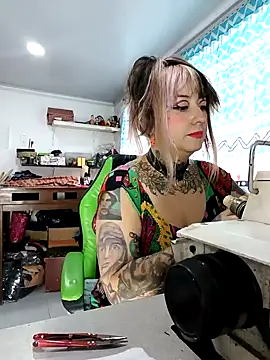 Snapshot of cindy_ink chatting on 09-24-25, 04:54 cindy ink online show from 09-24-25, 04:54