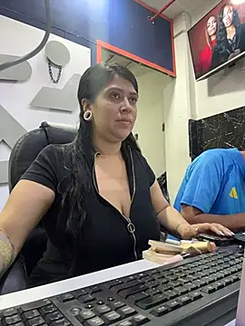 emilyjohanson online show from 06-23-26, 06:50