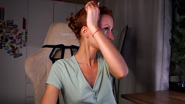 Liuba Fox online show from 06-22-26, 08:39