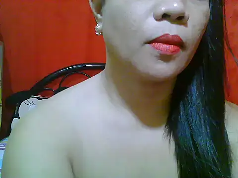 Snapshot of xsweetlips69x chatting on 12-08-24, 04:35 xsweetlips69x online show from 12-08-24, 04:35