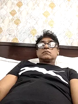 Snapshot of iamkahn_44 chatting on 04-08-26, 07:03 iamkahn 44 online show from 04-08-26, 07:03