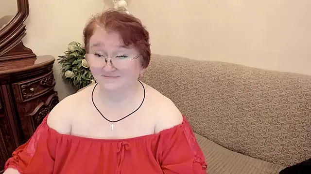leiamillersonn online show from 10-20-25, 05:24
