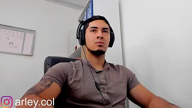 Dimitri Colleman online show from 12-15-24, 05:34