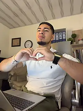 Snapshot of Dimitri_Colleman chatting on 07-19-26, 03:05 Dimitri Colleman online show from 07-19-26, 03:05