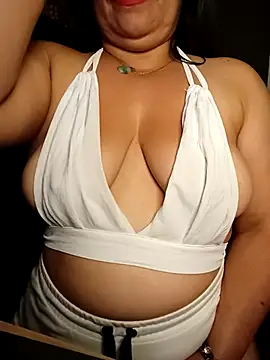 Snapshot of ZAHI_WILLX chatting on 11-15-25, 04:32 ZAHI WILLX online show from 11-15-25, 04:32