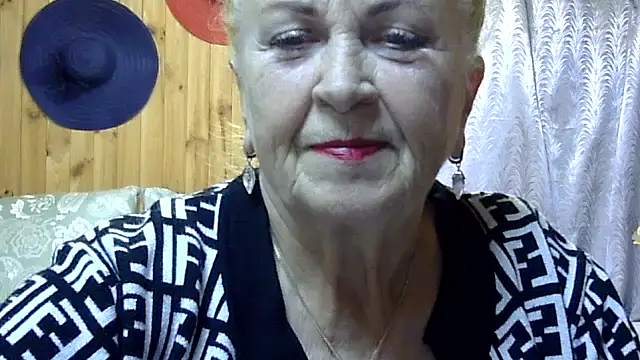 Emma52610 online show from 10-13-25, 05:24