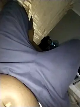 Snapshot of sbusiso1 chatting on 01-31-26, 07:11 sbusiso1 online show from 01-31-26, 07:11