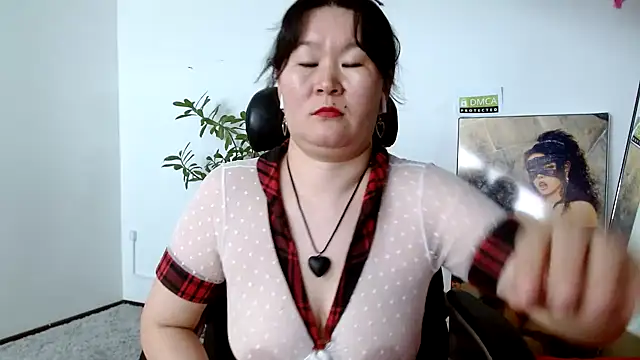 Snapshot of Akira_xx chatting on 01-10-25, 08:40 Akira xx online show from 01-10-25, 08:40
