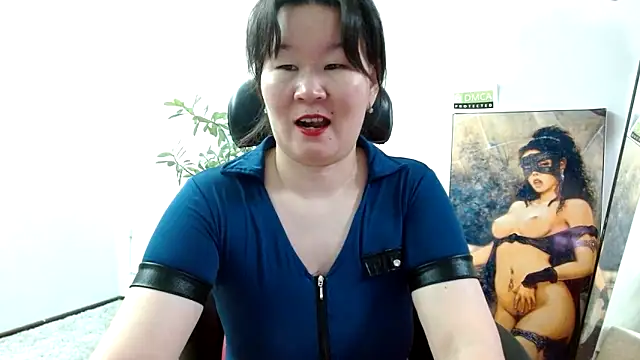 Snapshot of Akira_xx chatting on 01-13-25, 01:56 Akira xx online show from 01-13-25, 01:56
