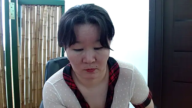 Snapshot of Akira_xx chatting on 01-13-25, 05:12 Akira xx online show from 01-13-25, 05:12