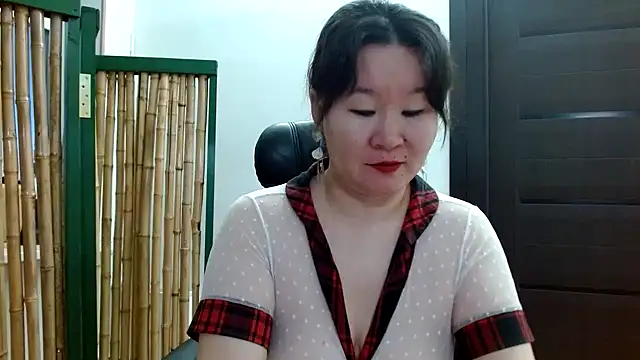 Snapshot of Akira_xx chatting on 01-15-25, 02:06 Akira xx online show from 01-15-25, 02:06