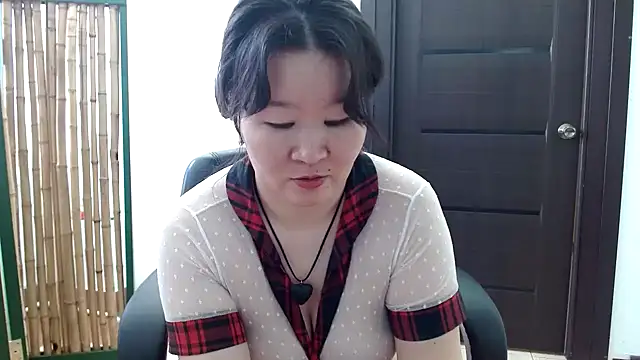 Snapshot of Akira_xx chatting on 01-16-25, 04:49 Akira xx online show from 01-16-25, 04:49