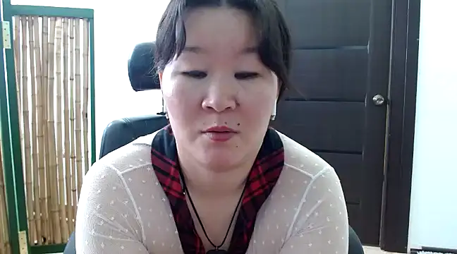 Snapshot of Akira_xx chatting on 01-16-25, 08:00 Akira xx online show from 01-16-25, 08:00