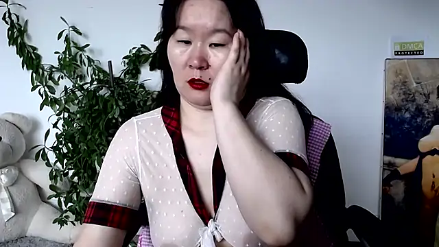 Snapshot of Akira_xx chatting on 05-24-26, 02:38 Akira xx online show from 05-24-26, 02:38