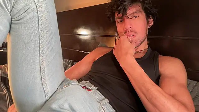 beranco19 online show from 02-11-26, 04:39