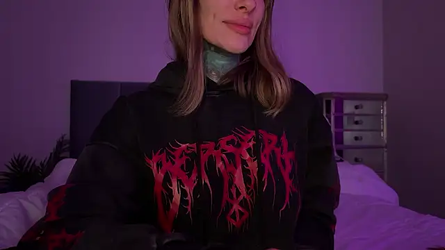 Snapshot of airgeadx chatting on 02-01-26, 03:16 airgeadx online show from 02-01-26, 03:16