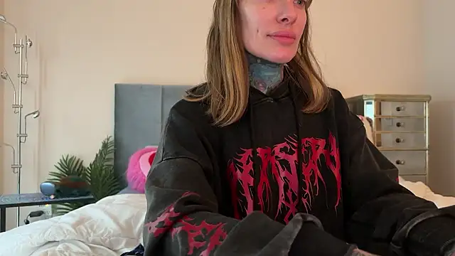 Snapshot of airgeadx chatting on 02-01-26, 07:12 airgeadx online show from 02-01-26, 07:12