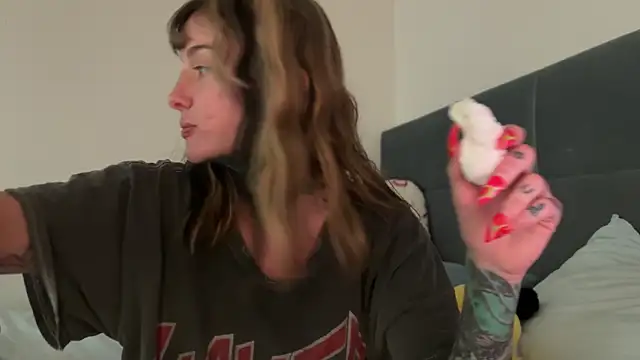 airgeadx online show from 04-25-26, 08:28