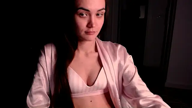 EvelynGG online show from 11-22-25, 08:41