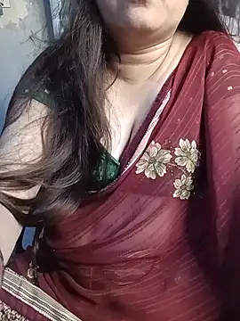Snapshot of naughtymadam chatting on 07-04-26, 05:35 naughtymadam online show from 07-04-26, 05:35
