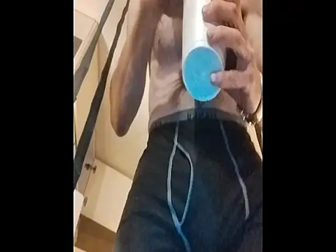 ROBERT0516 online show from 04-25-26, 08:39