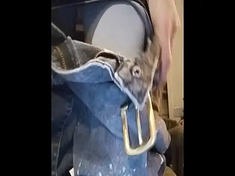 ROBERT0516 online show from 04-28-26, 11:43