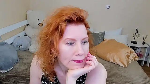 Snapshot of FoxySophia chatting on 01-20-25, 03:39 FoxySophia online show from 01-20-25, 03:39